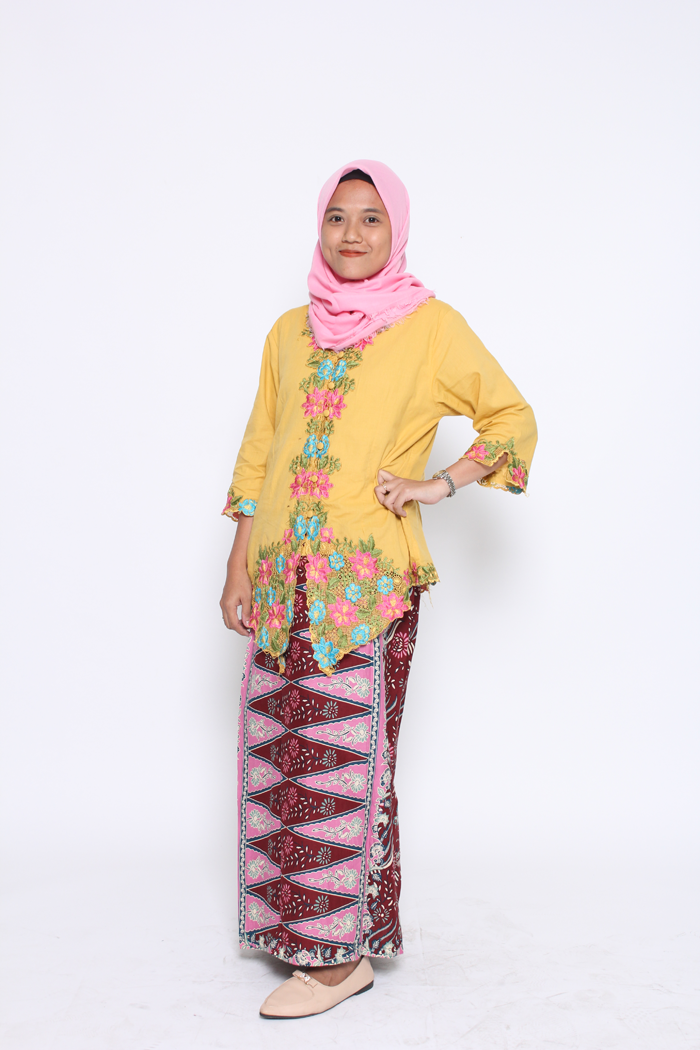 Anissa Dian Nur Malitasari, S.Sos. - Staf Tata Usaha