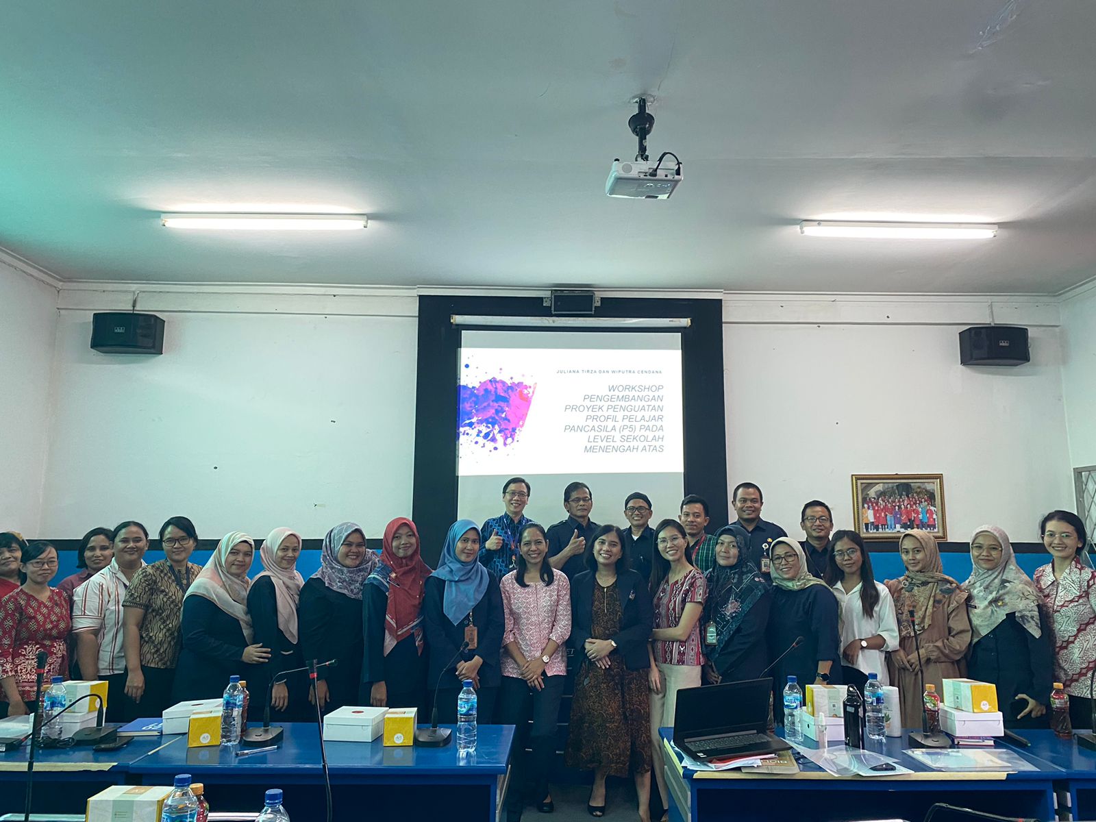KOMUNITAS SEKOLAH